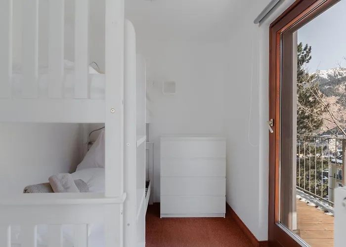 & Hike Asa, Center, Family And Friends * バードガシュタイン