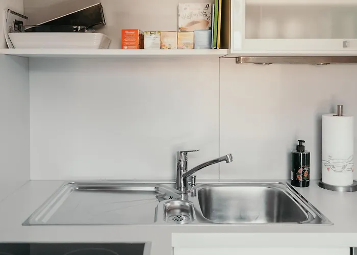 & Hike Asa, Center, Family And Friends * バードガシュタイン