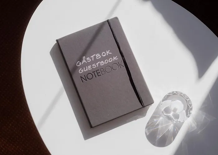 & Hike Asa, Center, Family And Friends アパート