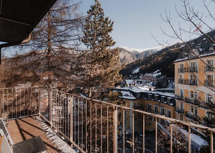 & Hike Asa, Center, Family And Friends アパート バードガシュタイン